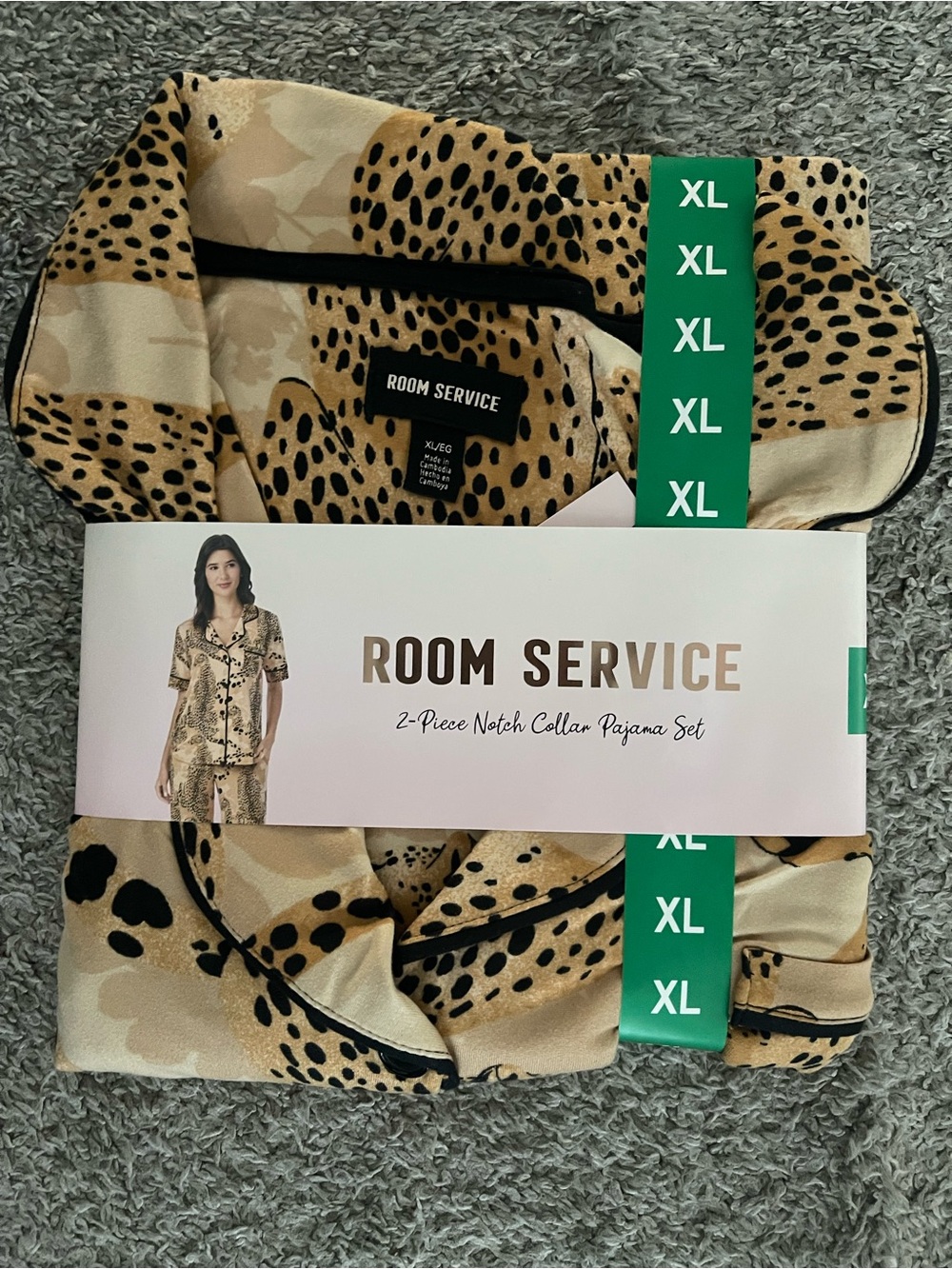 Room Service Women's 2-Piece Notch Collar Pajama Set - Leopard Print Tan/Black